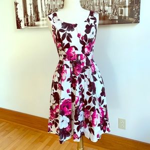 WHBM Spring Floral Dress sz 2 EUC